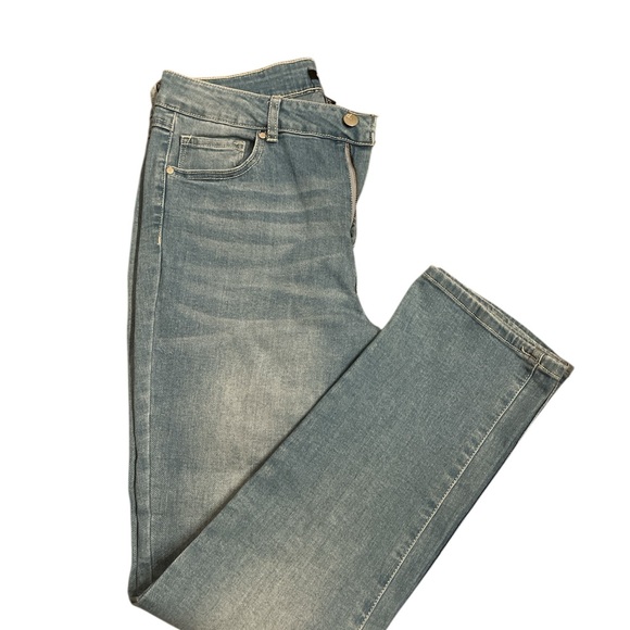 d. jeans Denim - d. jeans Light Blue Straight Leg Jeans
